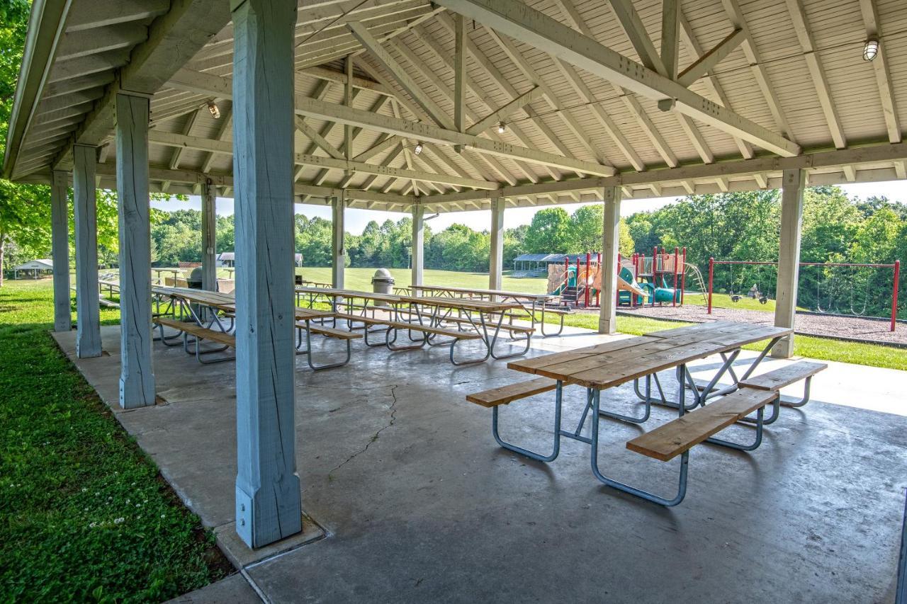 Barren River Lake State Resort Park Лукас Экстерьер фото